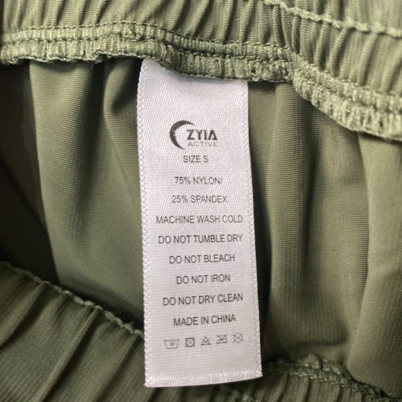 Zyia green nylon athletic pants size small. - Picture 6 of 10
